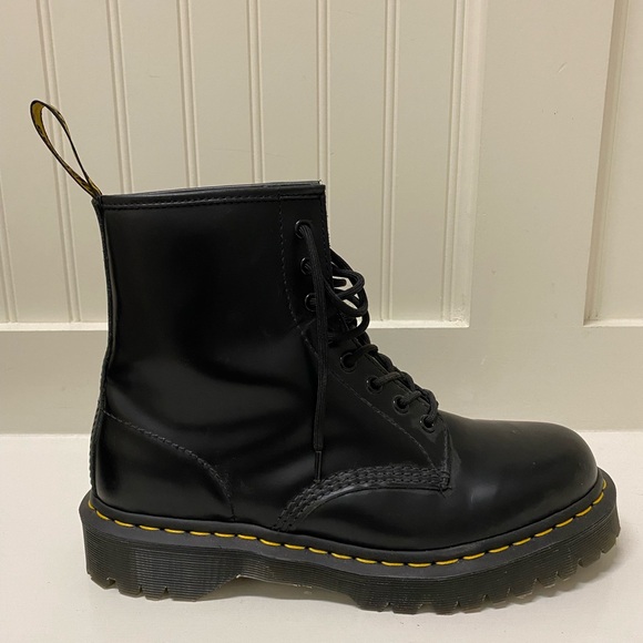 Dr. Martens 1460 Smooth Leather Lace Up Boots - Picture 7 of 9